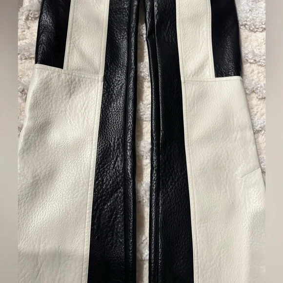 Ronny Kobo - High Rise Faux Leather Pants 🤍🖤 - Picture 6 of 8